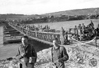1944 z-A Déterminer [Photo] Pont sur la Seine b