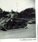 1945-06-18 Paris [Photo] Defilé 01