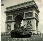 1945-06-18 Paris [Photo] Defilé 03