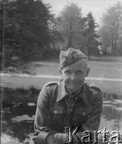 1946-05-03 Roubaix [Photo] MACIEJEWSKI Jerzy Konrad dans le parc